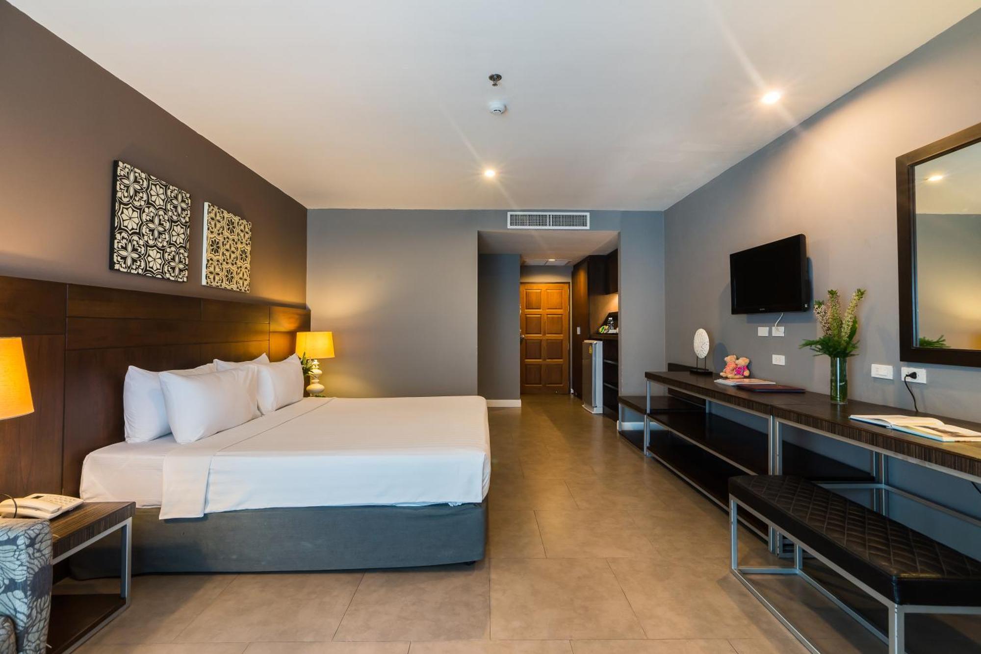 Sea Me Spring Hotel Pattaya Exterior photo