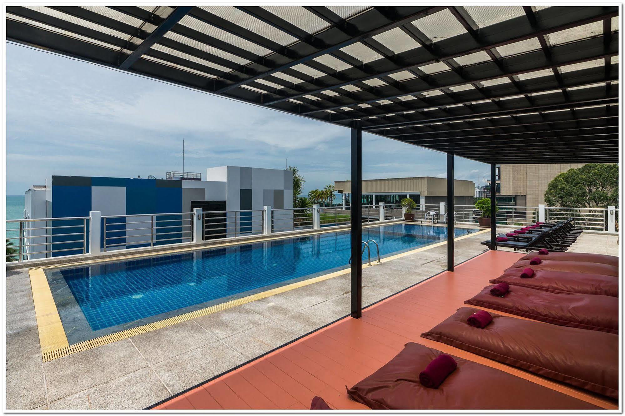 Sea Me Spring Hotel Pattaya Exterior photo