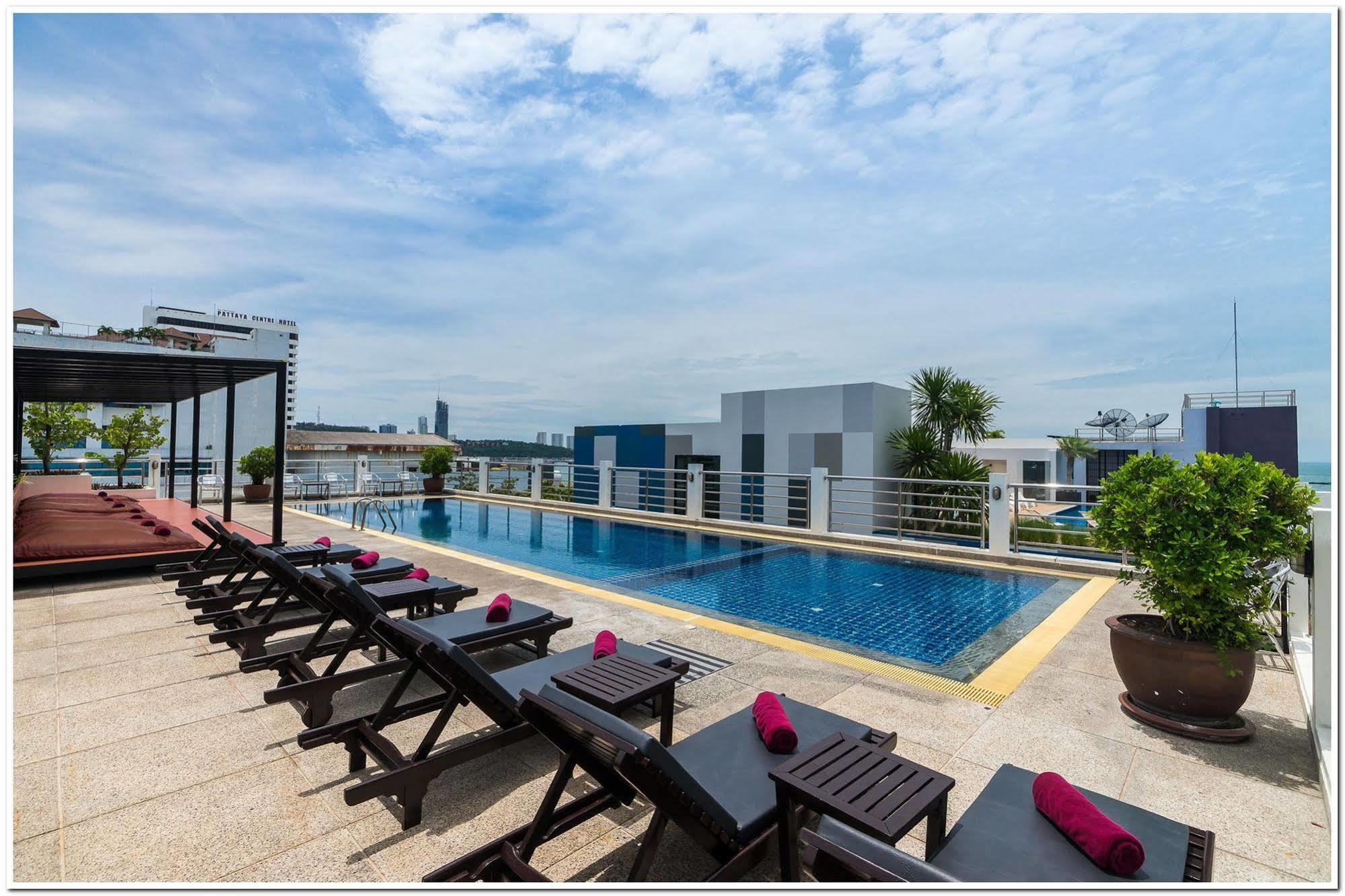 Sea Me Spring Hotel Pattaya Exterior photo